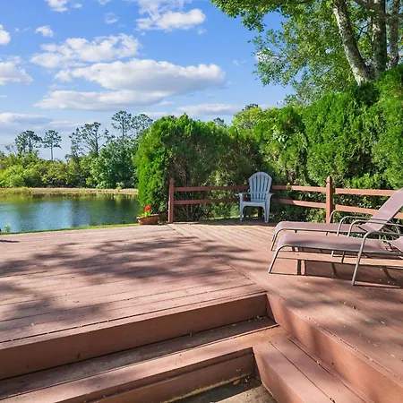 Pondside Perch - Your Waterfront Retreat Home